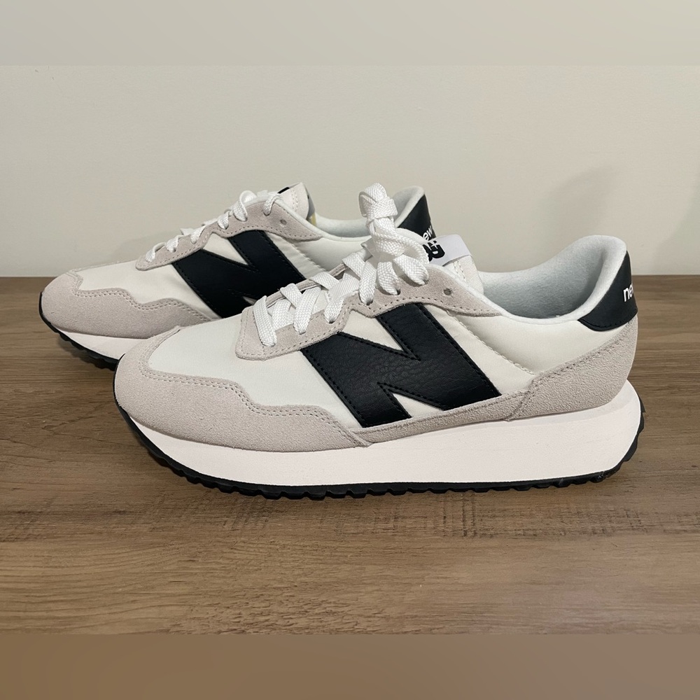 New Balance 237 Women’s Shoes/Sneakers, Size 8